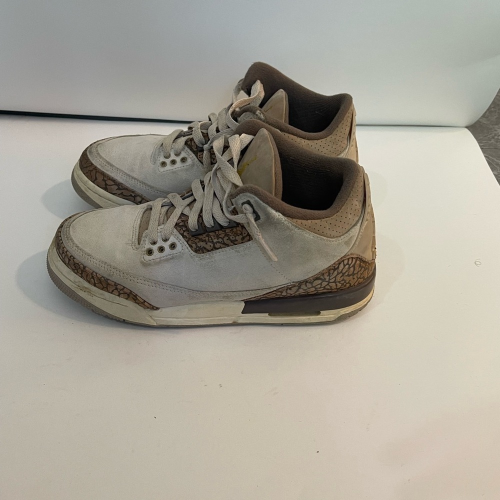 Jordan Kids Sneakers in Brown and Cream